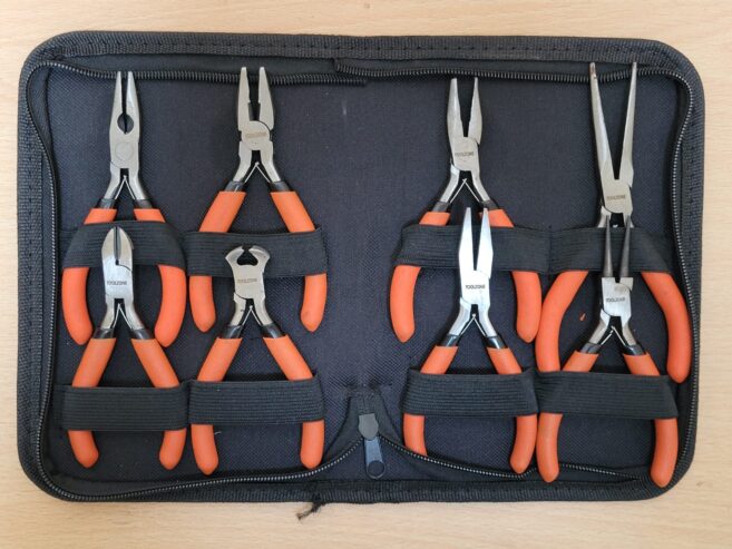 8Pc Assorted Mini Plier Set