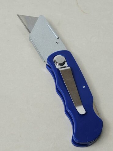 Light Weight Folding Knife | Abs Handle | With 5 Spare Blades & Quick Change Blade System