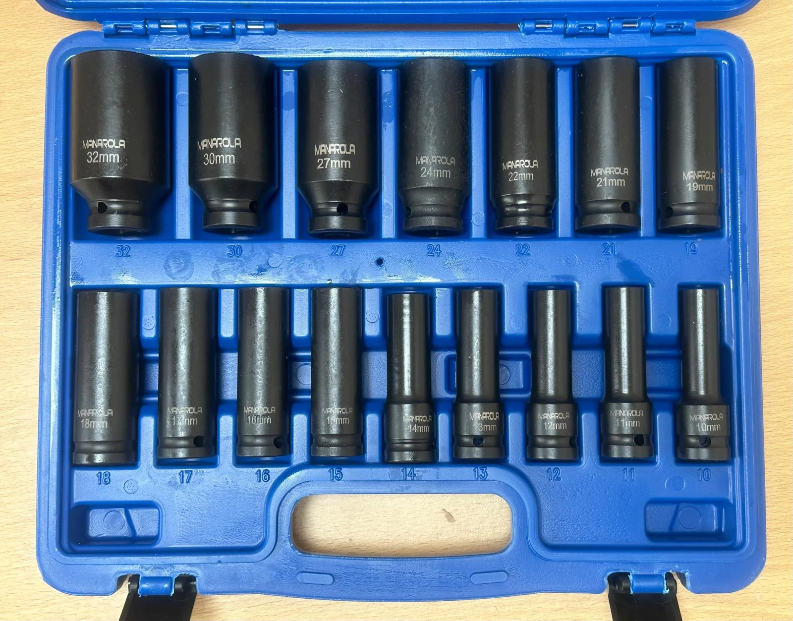17 Piece1/2″ Metric Deep Wall Impact Socket Set 10 – 32mm