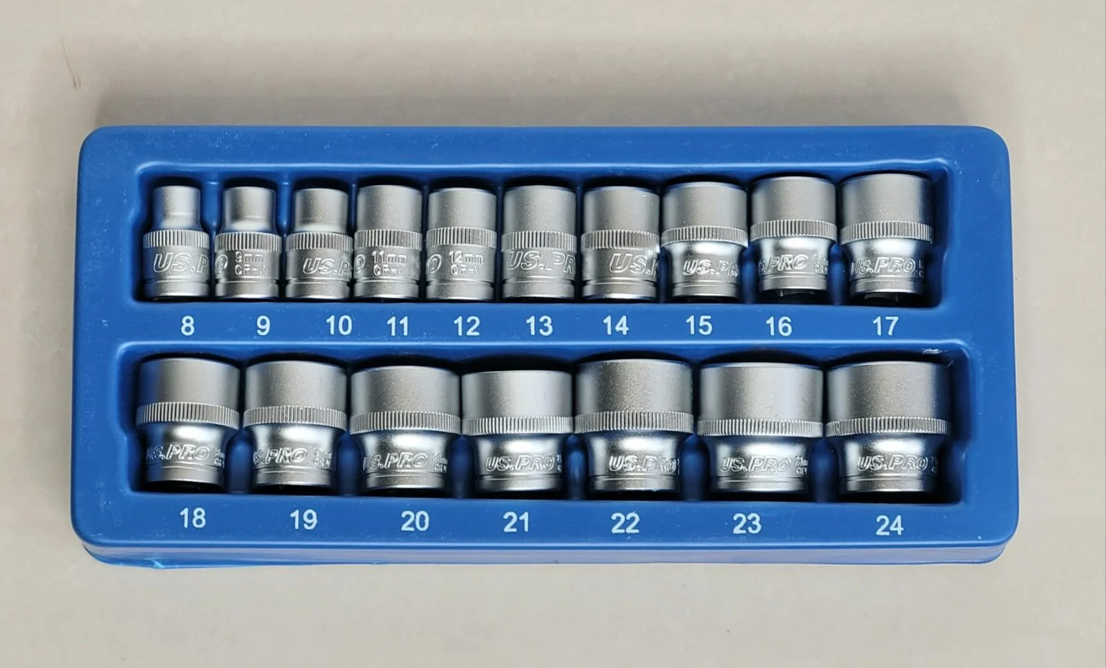 US PRO 17 Piece 3/8″ Drive 6 Point Shallow Sockets 8-24mm – Satin Finish