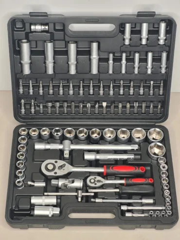 94 Piece 1/4″ & 1/2″ Drive Socket Set