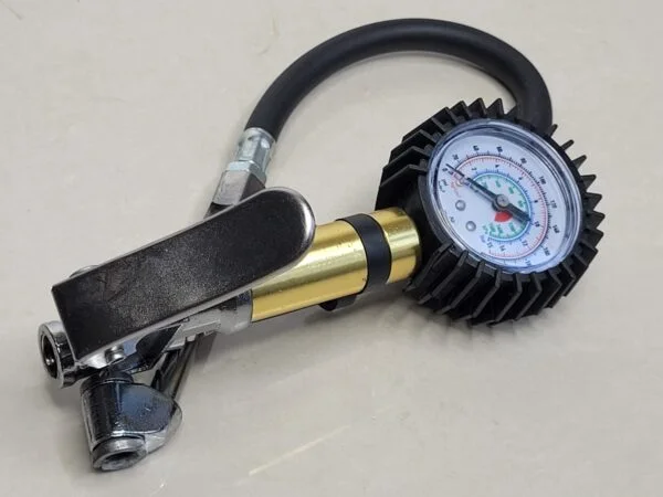 Air Tyre 1/4″ Inflator with Analogue Gauge 220PSI | Hose Length 11″
