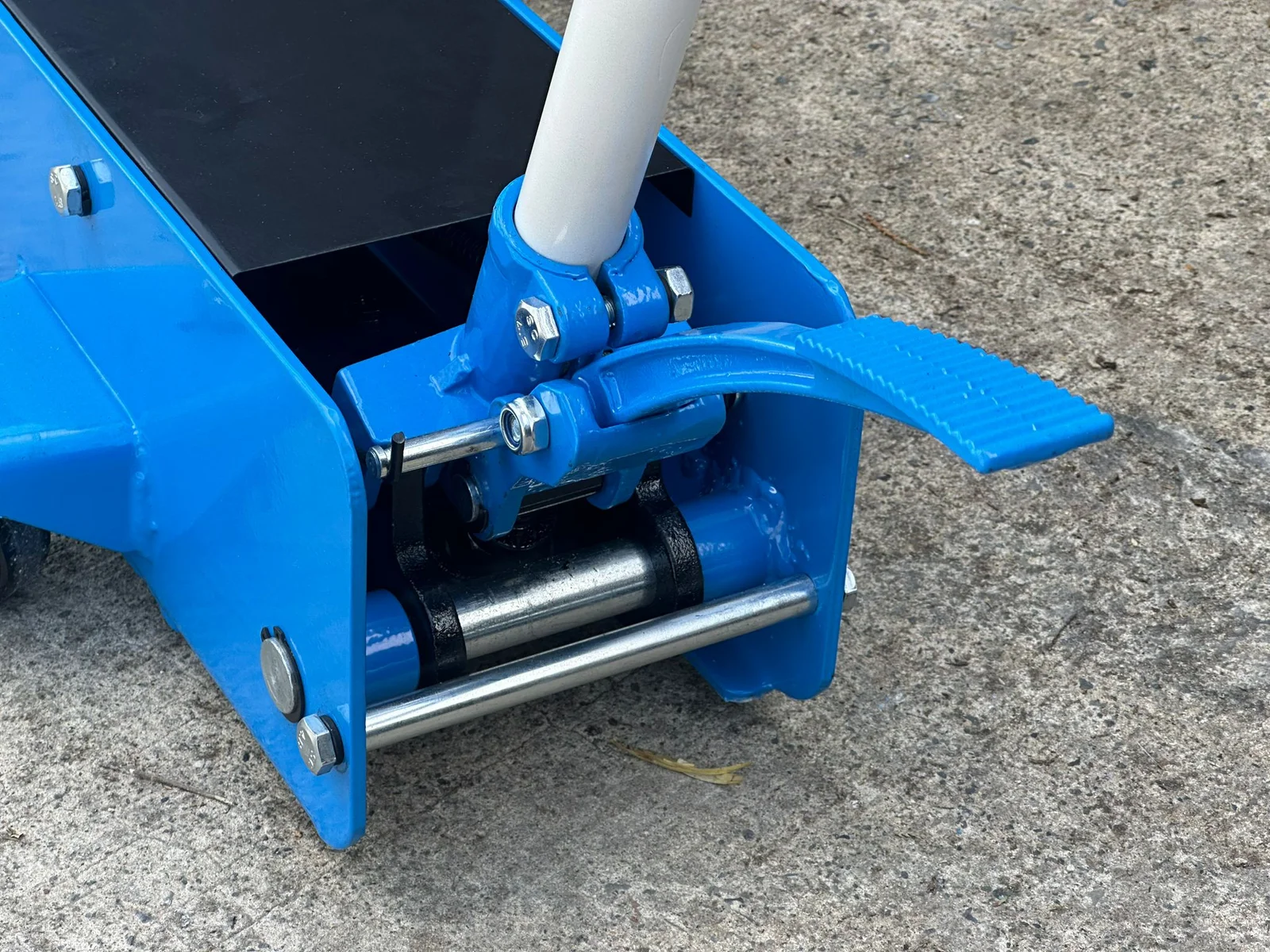 Heavy Duty 2 Ton Hydraulic Long Chassis Reach Trolley Floor Jack For Car Caravan Van Jeep