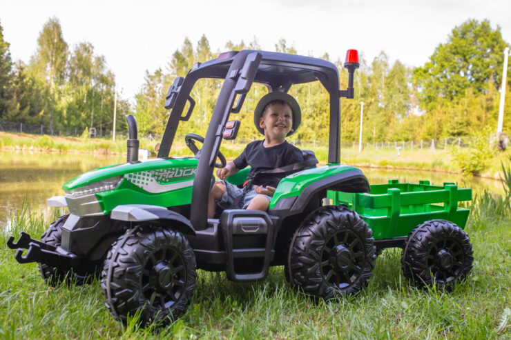 AgriPower 24V Electric Ride On Tractor with Trailer