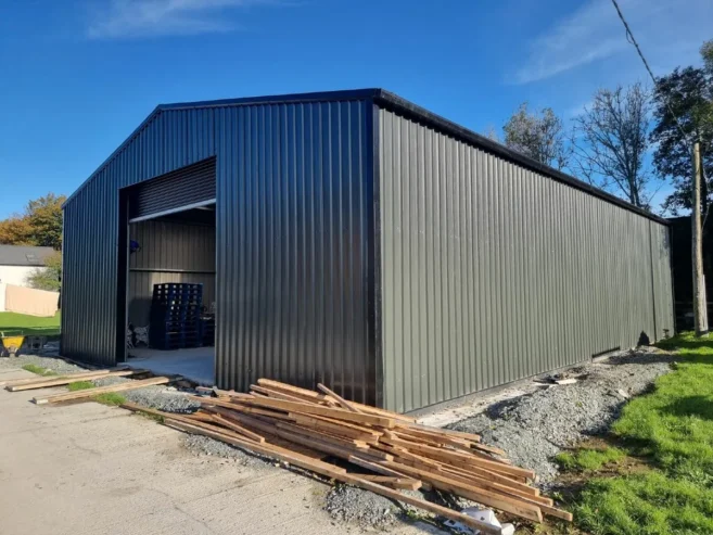 !!47ft x 30ft x 14ft FULLY SHEETED WITH DOORS!!!
