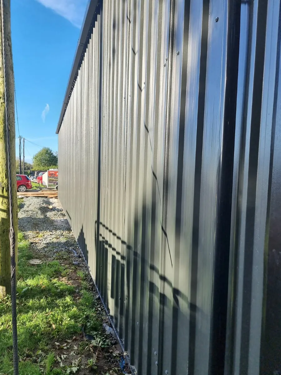 !!47ft x 30ft x 14ft FULLY SHEETED WITH DOORS!!!