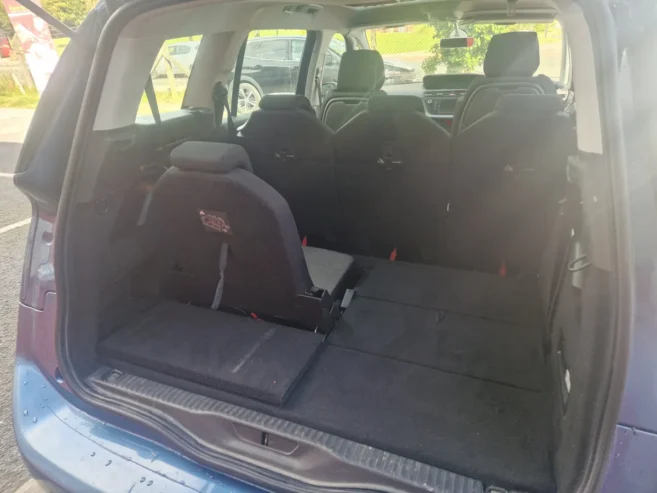 7 Seater Citroen C4 2015