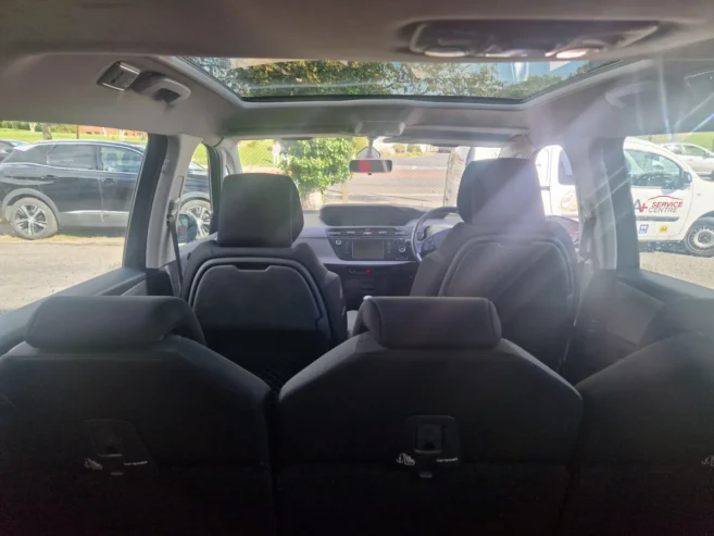 7 Seater Citroen C4 2015