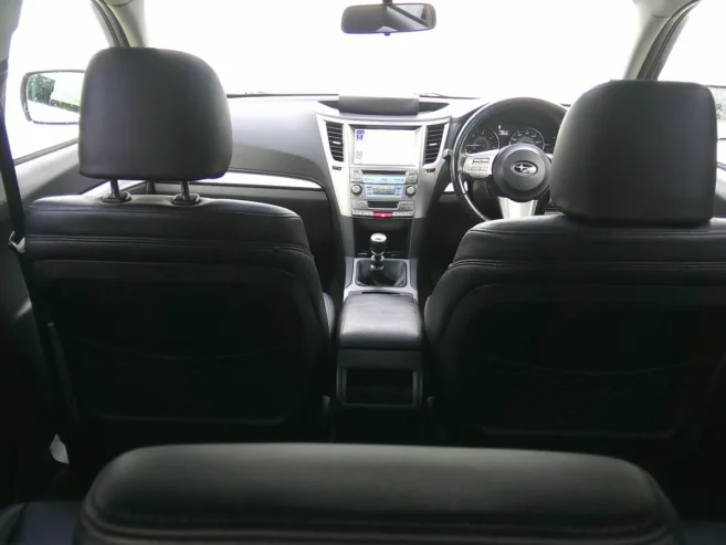 Subaru Outback 2010 4 Wheel Drive SE