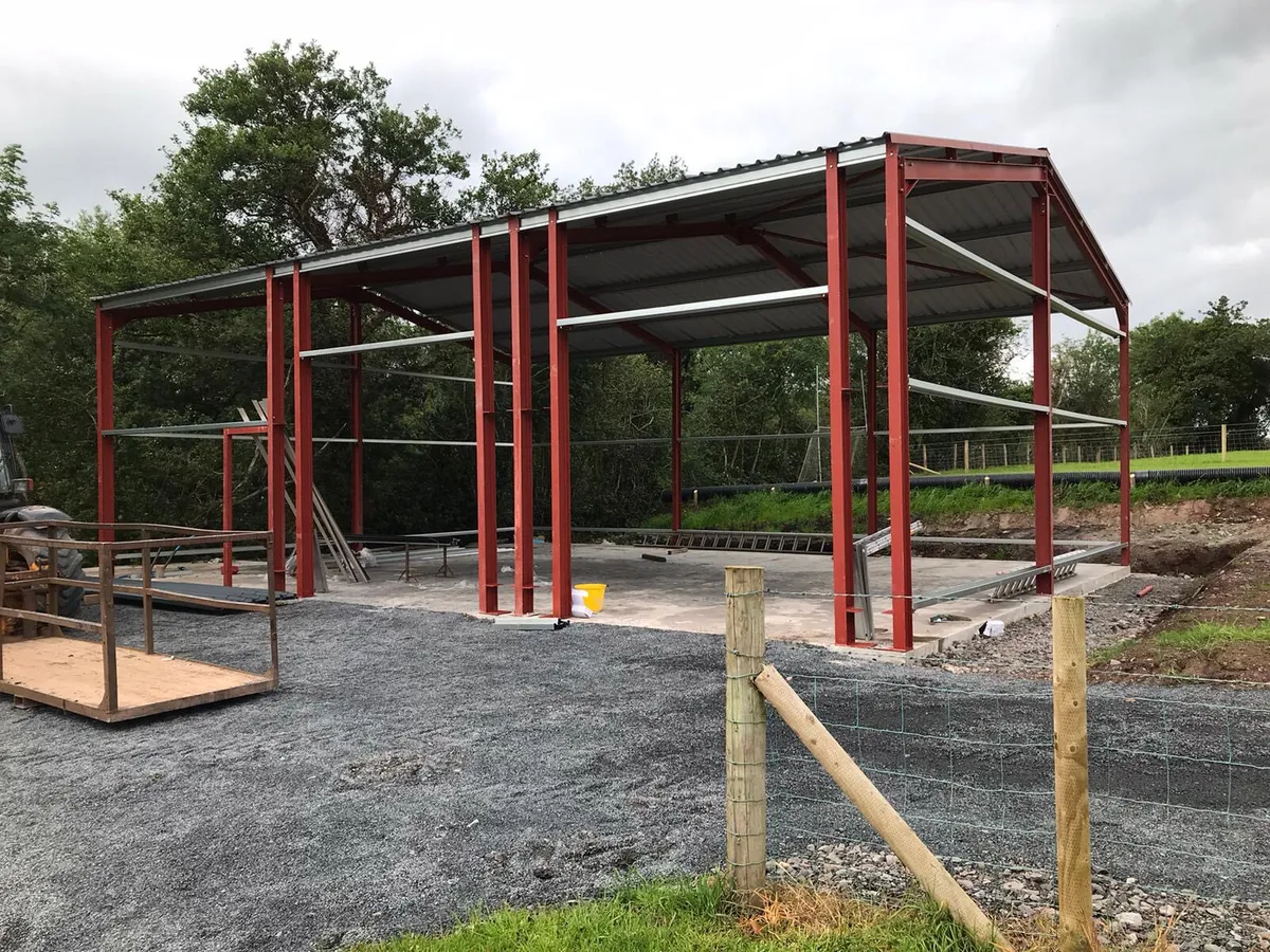 !!47ft x 30ft x 14ft FULLY SHEETED WITH DOORS!!!