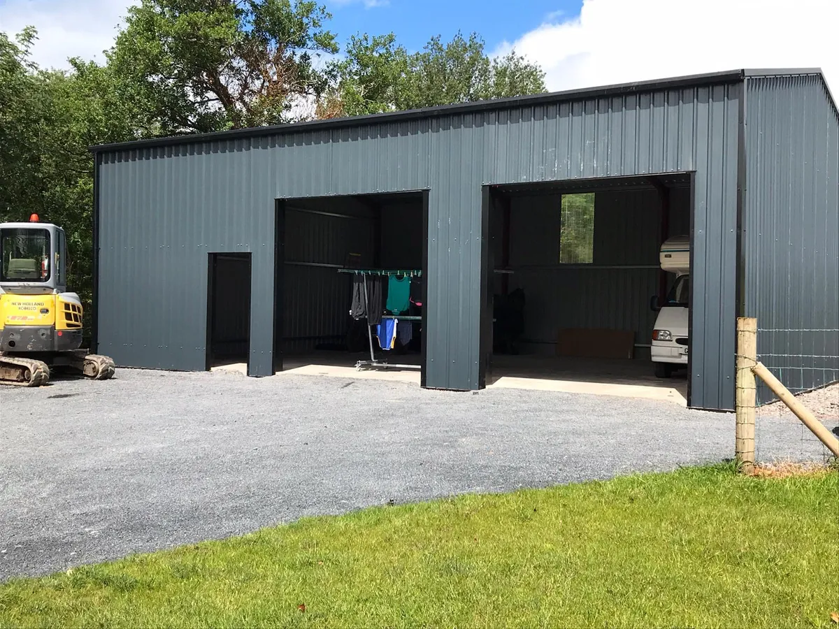 !!47ft x 30ft x 14ft FULLY SHEETED WITH DOORS!!!