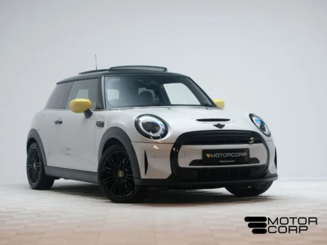 MINI Cooper S Cooper S Electric Level 3 pan Roof