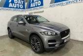 Jaguar F- PACE Chequered Flag PAN Roof Auto