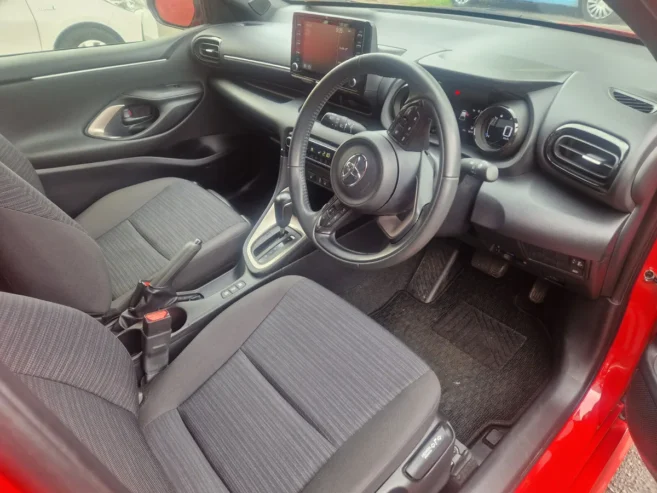 Toyota Yaris Hybrid Auto, Low Mileage