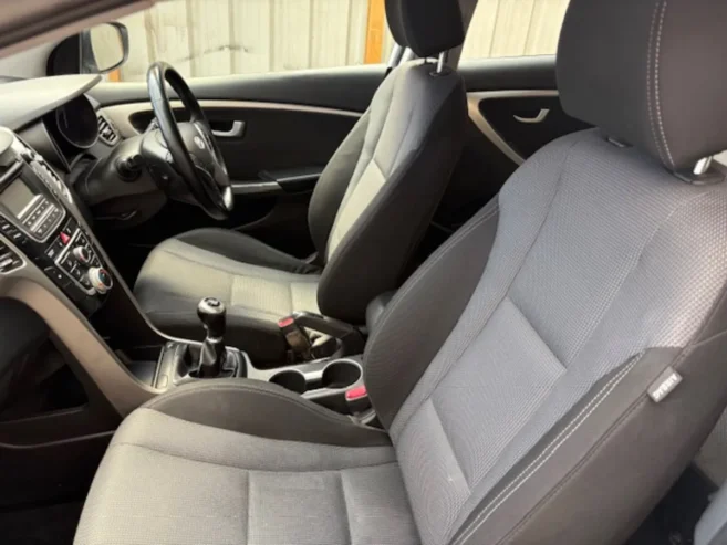 Hyundai i30 2015 1.6 DIESEL NCT 2026