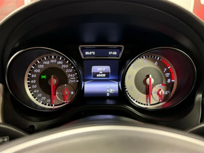 Mercedes-Benz GLA GLA 180 1.6 – LUXURY SUV – REVER