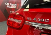 Mercedes-Benz GLA GLA 180 1.6 – LUXURY SUV – REVER