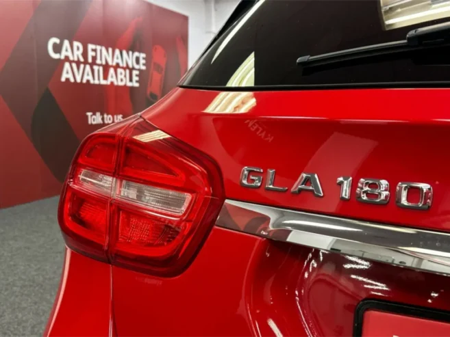 Mercedes-Benz GLA GLA 180 1.6 – LUXURY SUV – REVER