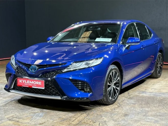 Toyota Camry 2.5 HYBRID – AUTOMATIC – LEATHER INTE