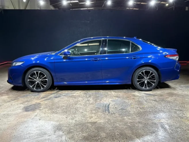Toyota Camry 2.5 HYBRID – AUTOMATIC – LEATHER INTE