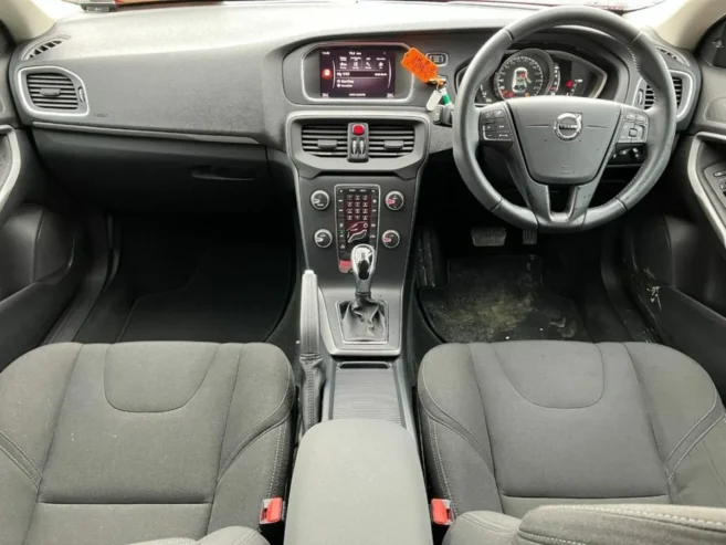 Volvo V40 1.5 AUTOMATIC – LOW MILEAGE – UPGRDAED A