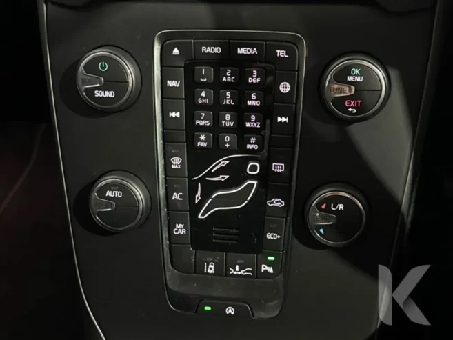 Volvo V40 1.5 AUTOMATIC – SPEED LIMITER – ALLOY WH