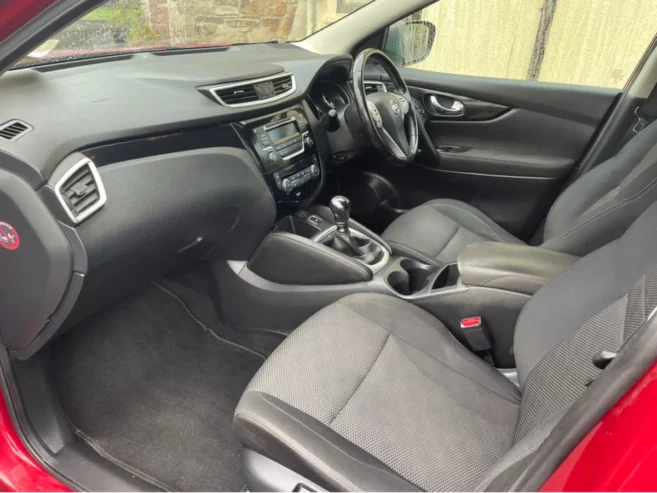 Nissan Qashqai 1.5 SV SAFETY PK E6 4DR