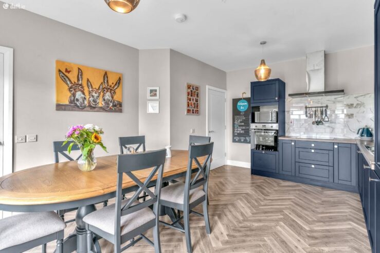 48 Tinnycross Park, Ballymore Eustace, Naas, Co. Kildare
