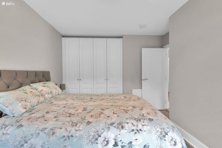 48 Tinnycross Park, Ballymore Eustace, Naas, Co. Kildare