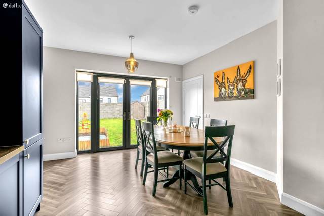 48 Tinnycross Park, Ballymore Eustace, Naas, Co. Kildare