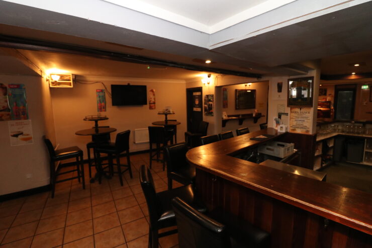 THE COUNTRYMAN, Church Street, Ballinasloe, Co. Galway, H53P282