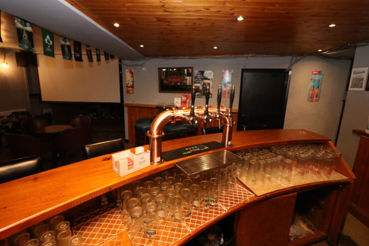 THE COUNTRYMAN, Church Street, Ballinasloe, Co. Galway, H53P282