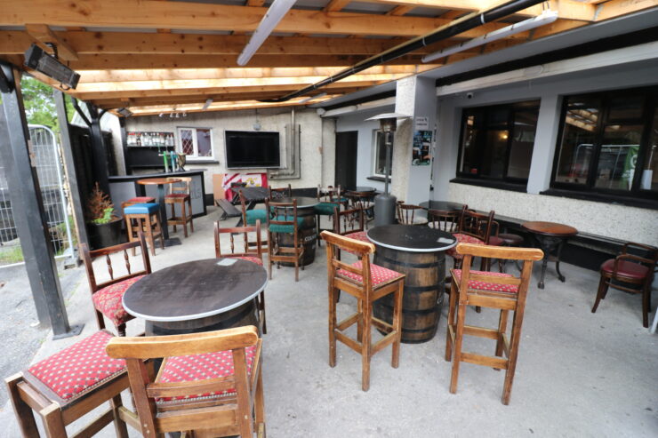 THE COUNTRYMAN, Church Street, Ballinasloe, Co. Galway, H53P282