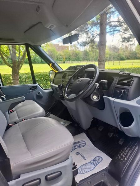 Ford Transit Mini Bus 2013 DOE 4/26