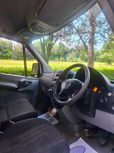 Mercedes Sprinter Crew cab 2015 DOE6/26