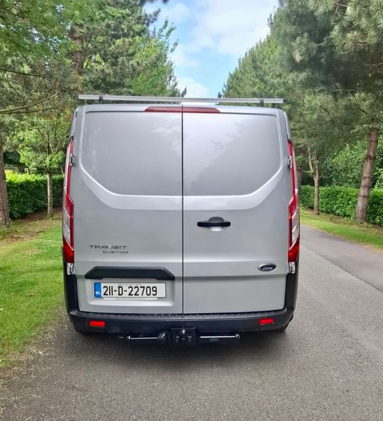 Ford Transit Custom LWB 2021 DOE 6/26