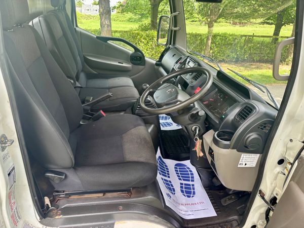 Nissan NV400 2017 Tipper DOE 5/26