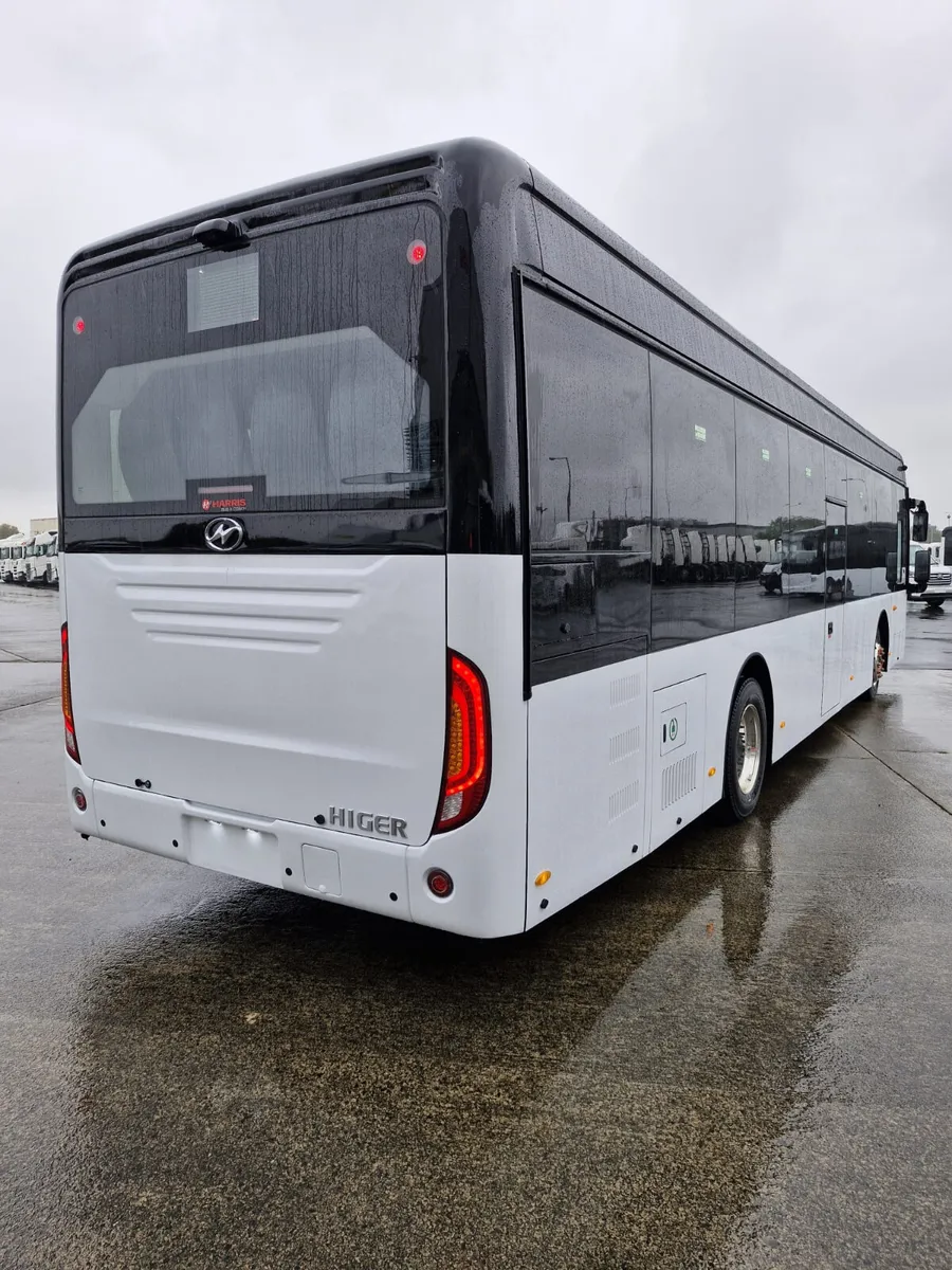 Higer Azure 46 Seat Low Floor Electric Bus