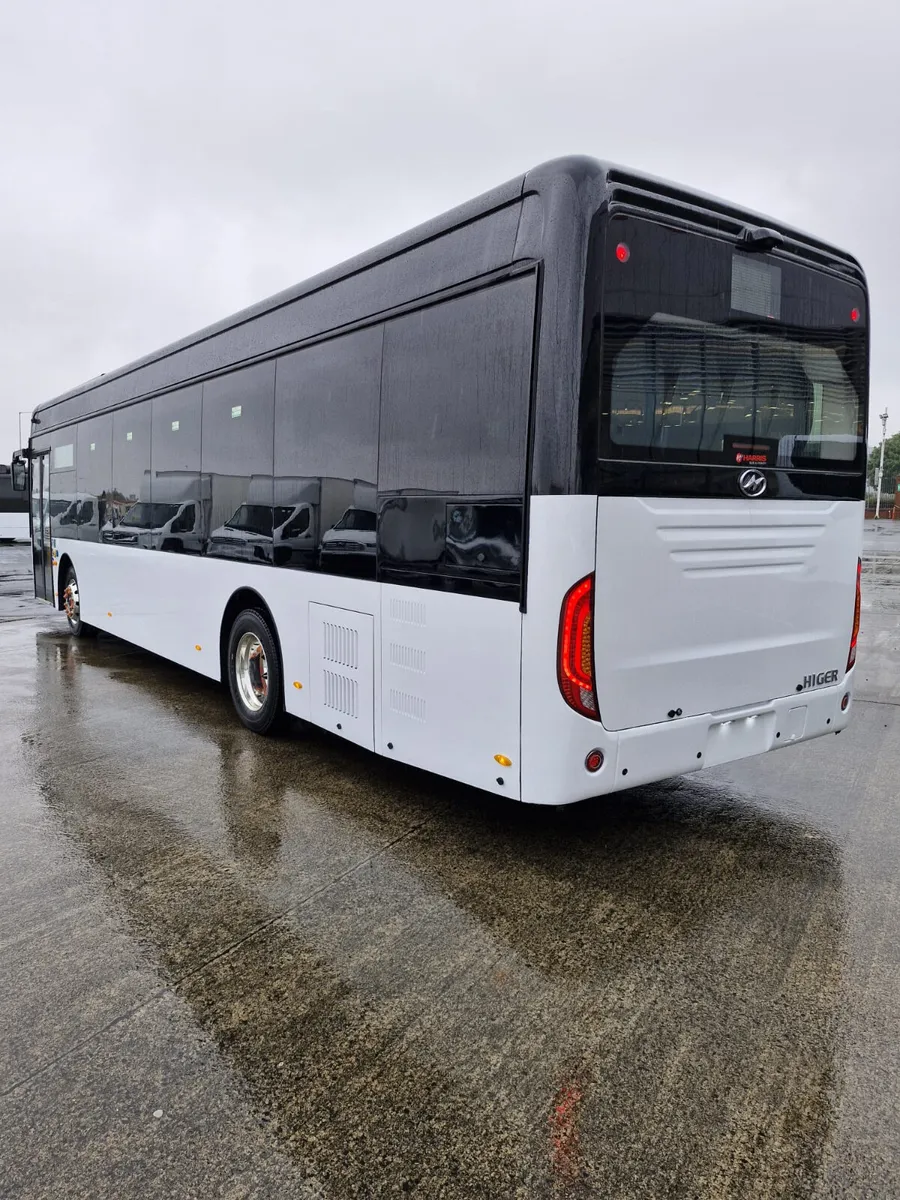 Higer Azure 46 Seat Low Floor Electric Bus