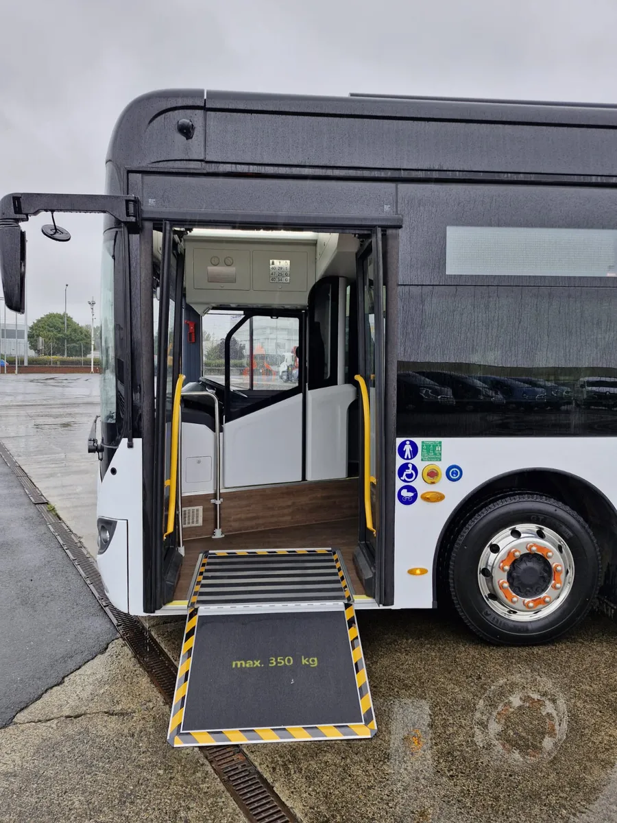 Higer Azure 46 Seat Low Floor Electric Bus