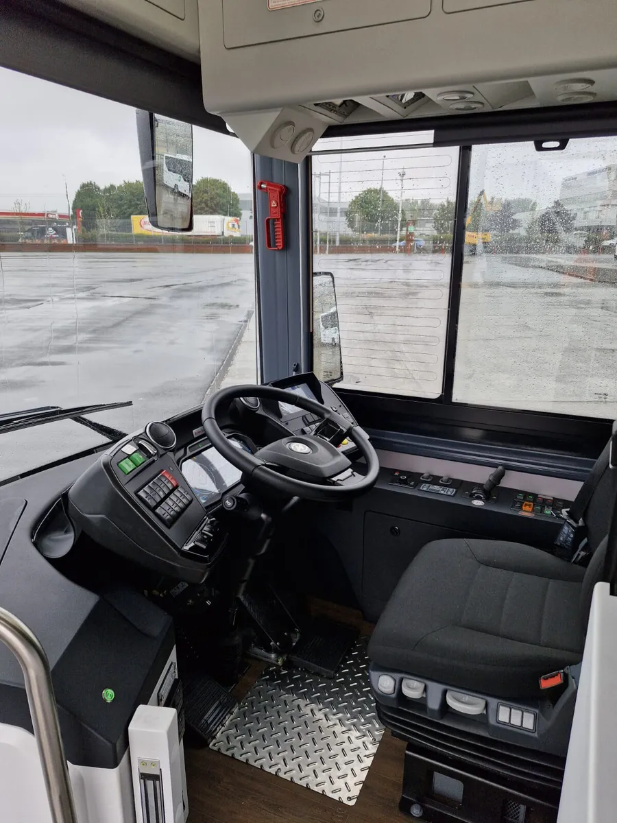 Higer Azure 46 Seat Low Floor Electric Bus