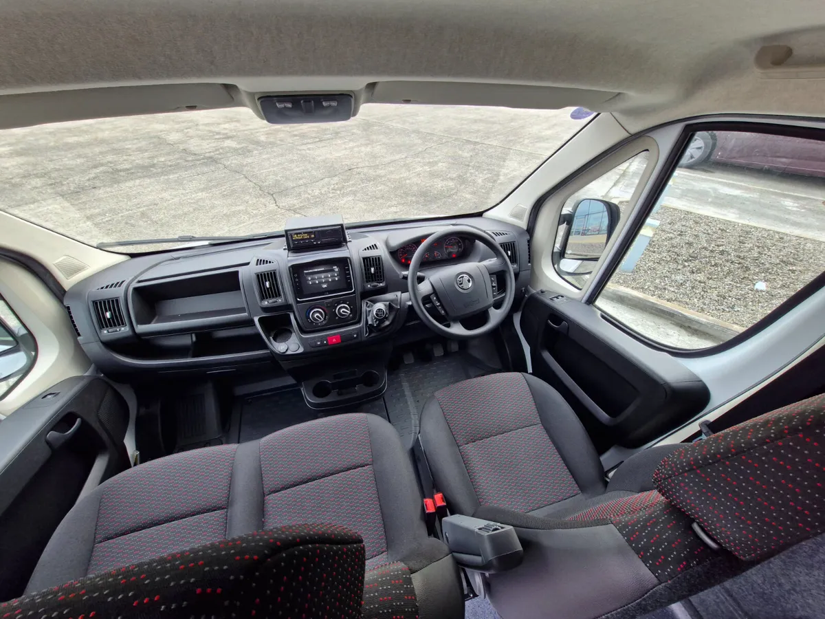 VAUXHALL MOVANO 232 MINIBUS – IN STOCK