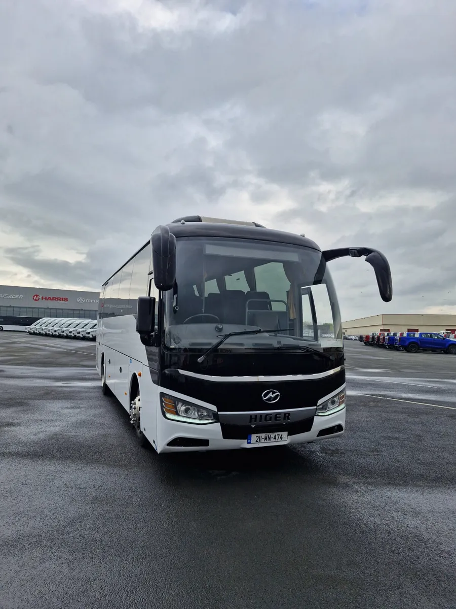 HIGER SUPER 9 COACH 2021