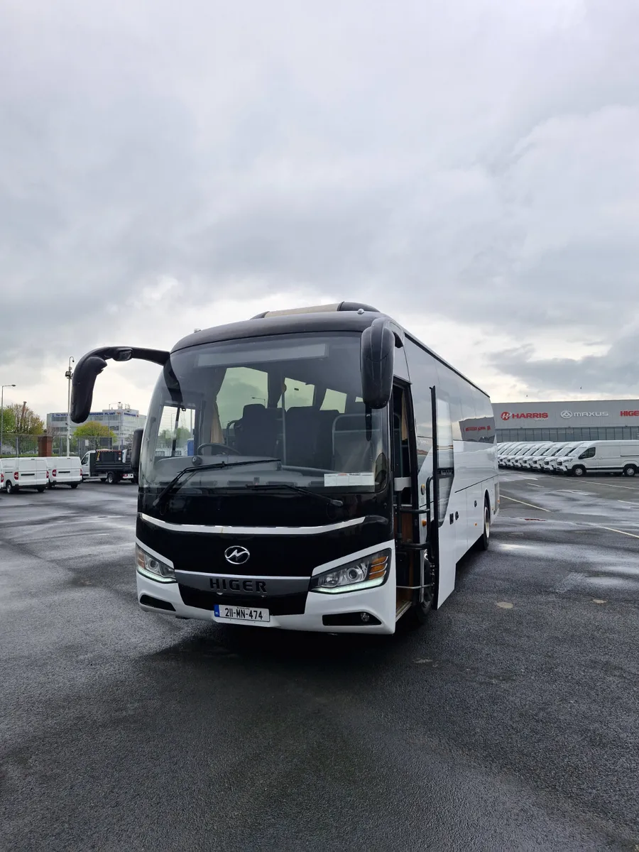 HIGER SUPER 9 COACH 2021