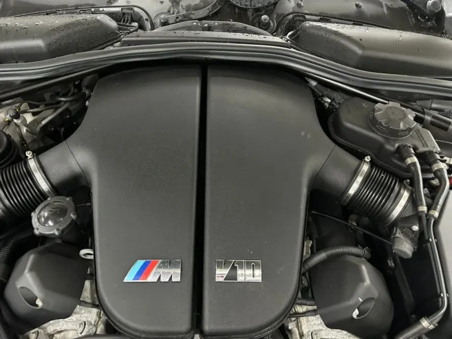 BMW M5 5.0 V10 JDM IMPORT 2005