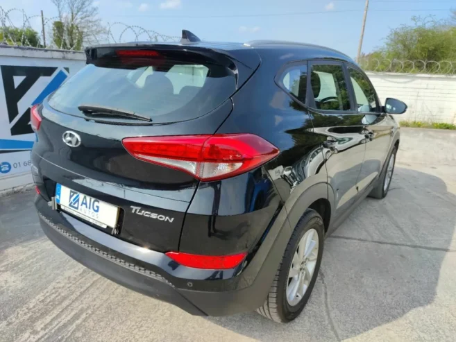 182 HYUNDAI TUCSON 1.7 SE NAV REV CAM B-DRIVE