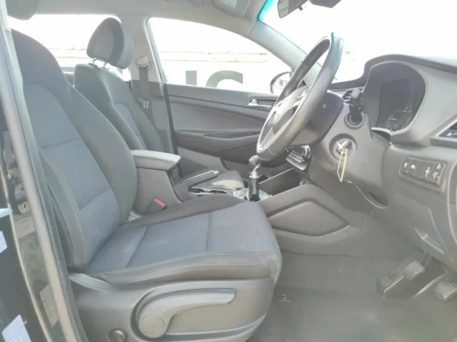 182 HYUNDAI TUCSON 1.7 SE NAV REV CAM B-DRIVE
