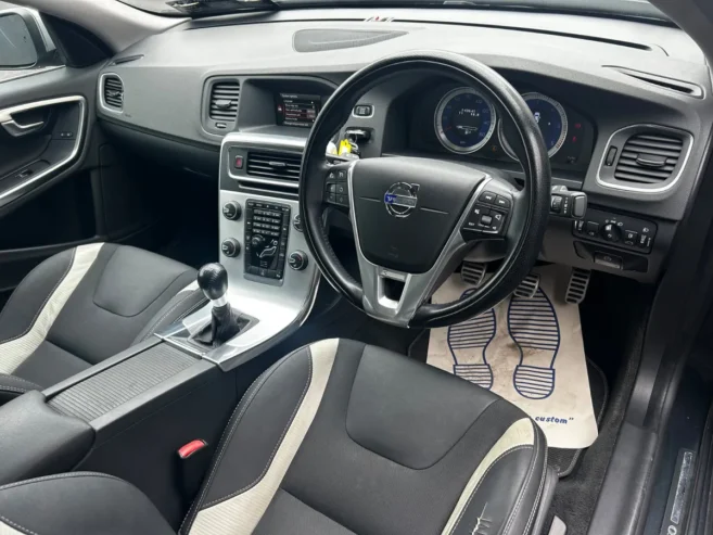 2013 VOLVO S60 R DESIGN 1.6d D2