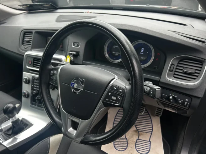 2013 VOLVO S60 R DESIGN 1.6d D2