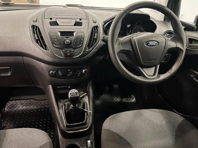 LOW MILES FORD TRANZIT COURIER 1.5TD 2019
